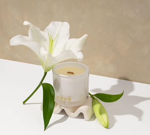 Christmas Lily Candle - Medium