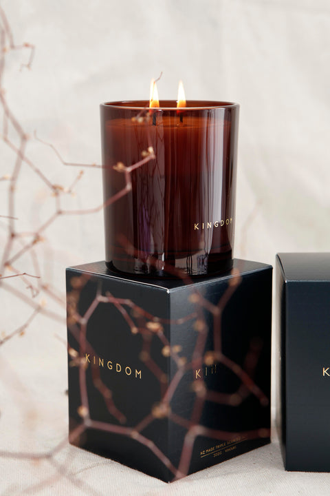 KINGDOM CLOVE & TOBACCO - LUXURY SOY CANDLE