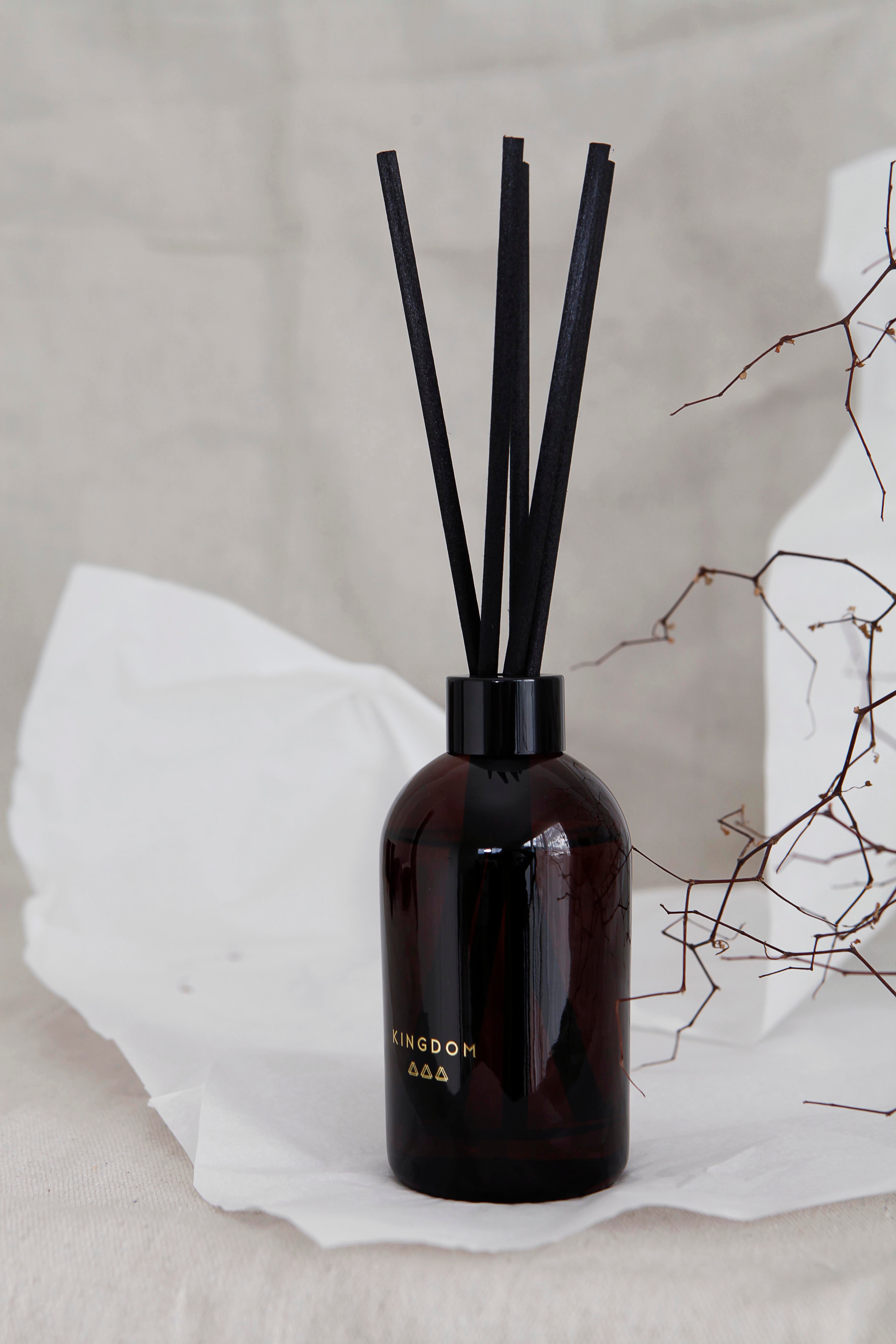 KINGDOM CLOVE & TOBACCO - SILK FIBRE DIFFUSER – Grace-greytown