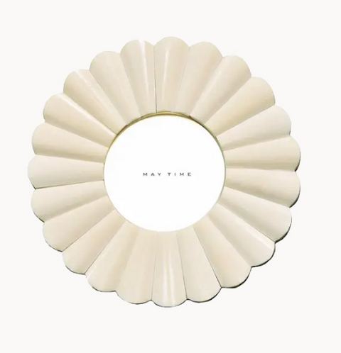 Frame Single Scalloped Round Cream