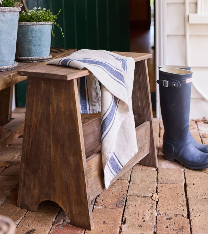 Rustic Magazine Holder Stool – Grace-greytown